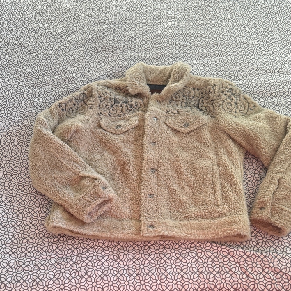 Lucky Brand Tomboy Trucker Tan Sherpa Jean Jacket. So Cute Large